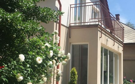 Rév-Panzió Abádszalók