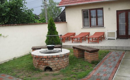 Holdfény Vendégház Abádszalók