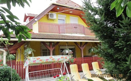 Napsugár Vendégház Abádszalók