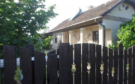Tündérrózsa Vendégház Abádszalók