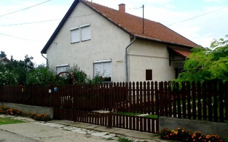 Alkusz-lak Ház Abádszalók