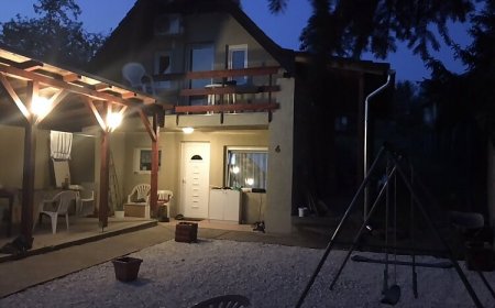 Pusztaszeri Apartmanház Alsóörs