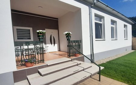 Déri Kert Apartmanház B*** Baja