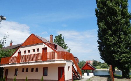 Napsugár Apartmanház Baja
