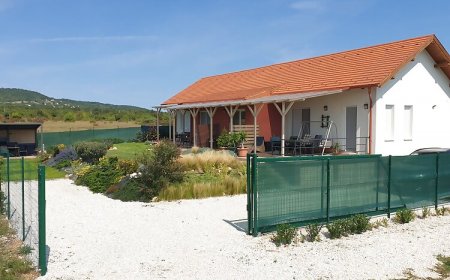 Búzavirág Apartmanház Balatonakali