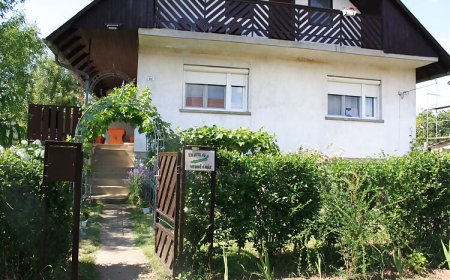 Pántlika Apartman Balatonakali