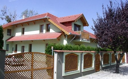 Ibolya Apartmanok Balatonberény