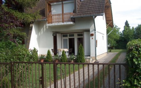Strandközeli Nyaralóház Balatonboglár