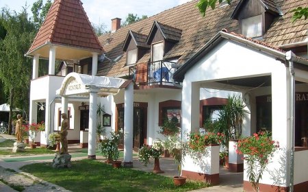 Kentaur Üdülőfalu Balatonboglár