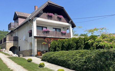 Gyöngyház Apartman Balatongyörök
