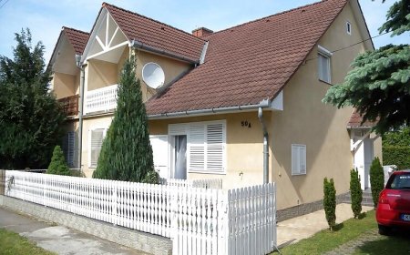 Nyaralóház Wi-Fi-vel és klímával Balatonkeresztúr