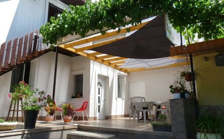 Eszter Apartmanház Balatonkeresztúr