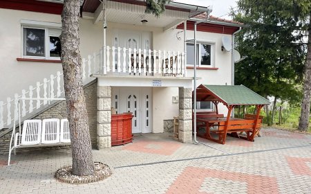 Hunyadi Nyaraló Balatonkeresztúr