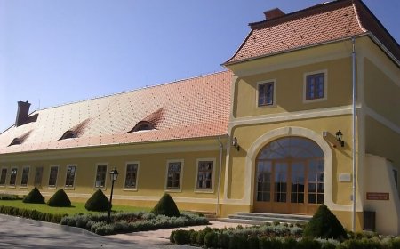 Bél Mátyás Látogatóközpont Balatonkeresztúr