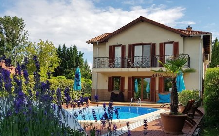 Hullám Villa**** Balatonmáriafürdő