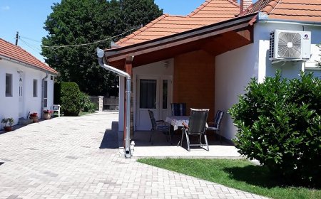 Rózsa Nyaralóház Balatonmáriafürdő