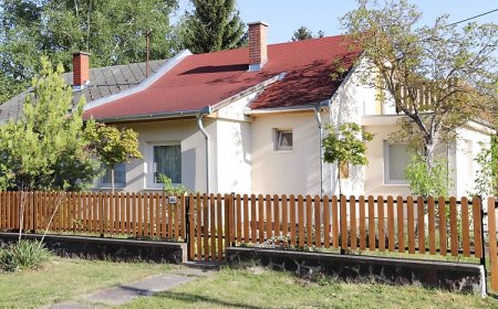 BMF Nyaraló Balatonmáriafürdő