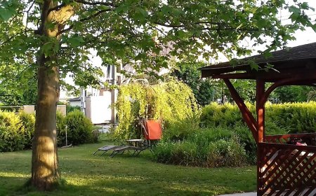 Édenkert Vendégház Balatonszabadi