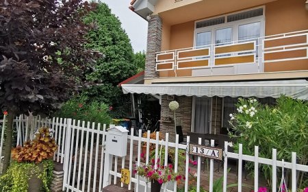 Májusfa Apartman Balatonszárszó