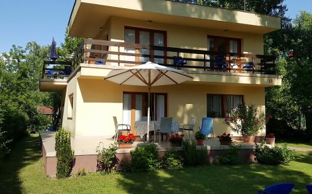Kis Öböl Apartman Balatonszemes