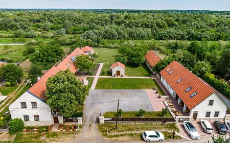 Kisfalucska Udvarház & Bisztró Bodrogkisfalud