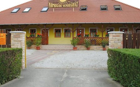 Napsugár Vendégház Bogács