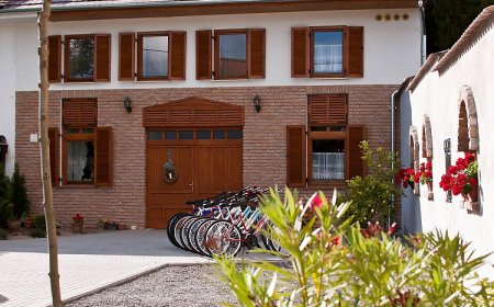 Atkári Vendégház Bóly