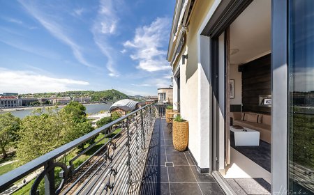 ORANGEHOMES Fantastic View Apartment Budapest