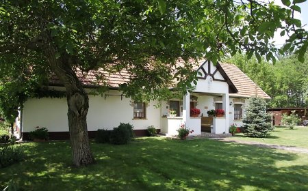 Cinege Vendégház Bugac