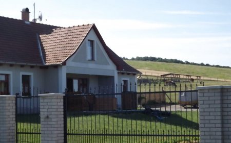 Dósa Tanya Vendégház Cserépfalu