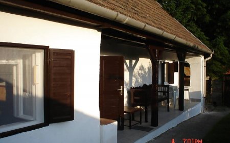 Falusi Vendégház Cserépváralja