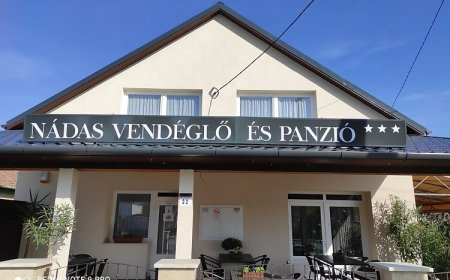 Nádas Vendéglő és Panzió*** Cserkeszőlő