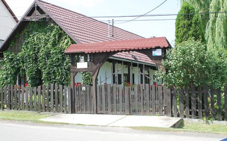 Horváth Kulcsosház Diósjenő