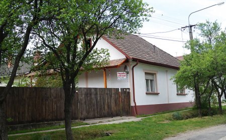 Túristaház Diósjenő