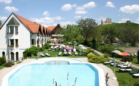Hasik Hotel Döbrönte