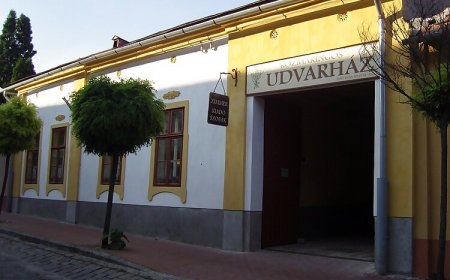 Rozmaringos Udvarház Dunaföldvár