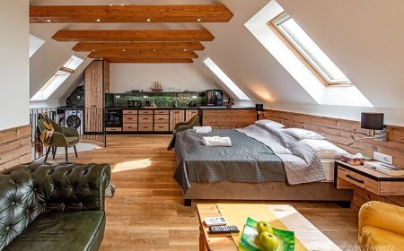 Castle Hill Apartments**** Eger