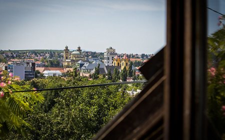 Várlak Apartman Eger