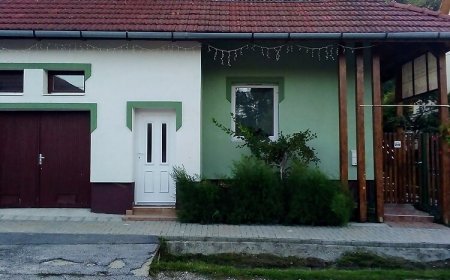 Ház a hegy alatt Egerszalók