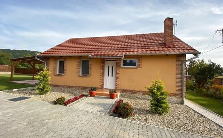 Búbánatvölgy Cseresznyevirág Vendégház Esztergom