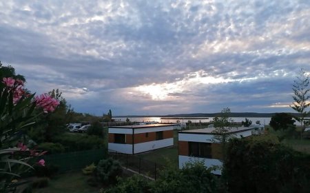 Surfcamping Relax Premium Modul Apartman Gárdony