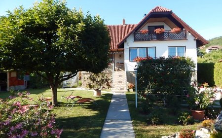 Mészáros Apartman Gyenesdiás