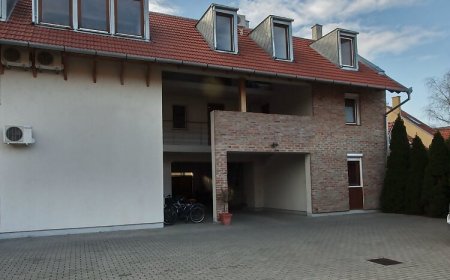 Bíbor Apartman Gyula