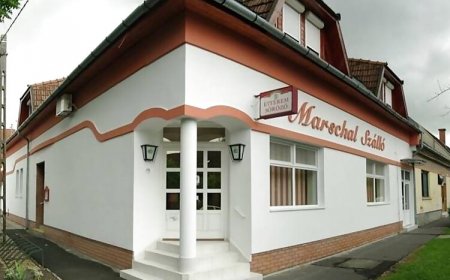 Marschal Szálló Gyula