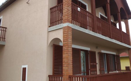 Pillangó Apartmanház Hajdúszoboszló