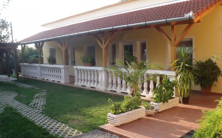 Batki Apartmanház Harkány