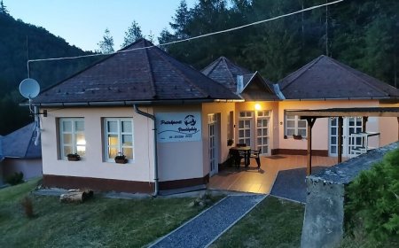 Patakparti Vendégház Háromhuta