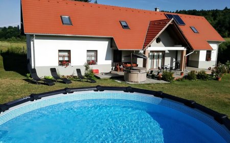 Tóberke Vendégház Imola