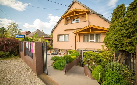 Tiffany Apartman Jenő