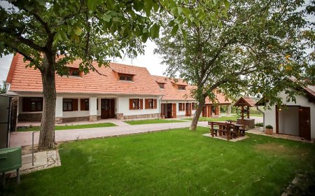 Oszter-Ház Falusi Vendégbirtok Kékkút